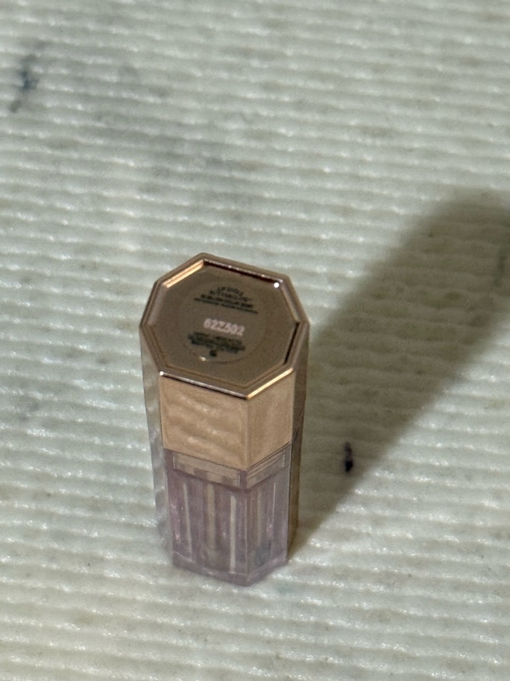 Lip Idôle Squalane-12 Butterglow Hydrating Lip Balm: Million-Dollar Berry - Picture 7 of 8